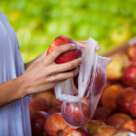 Interdiction des sacs plastiques : quel impact pour l’industrie ?